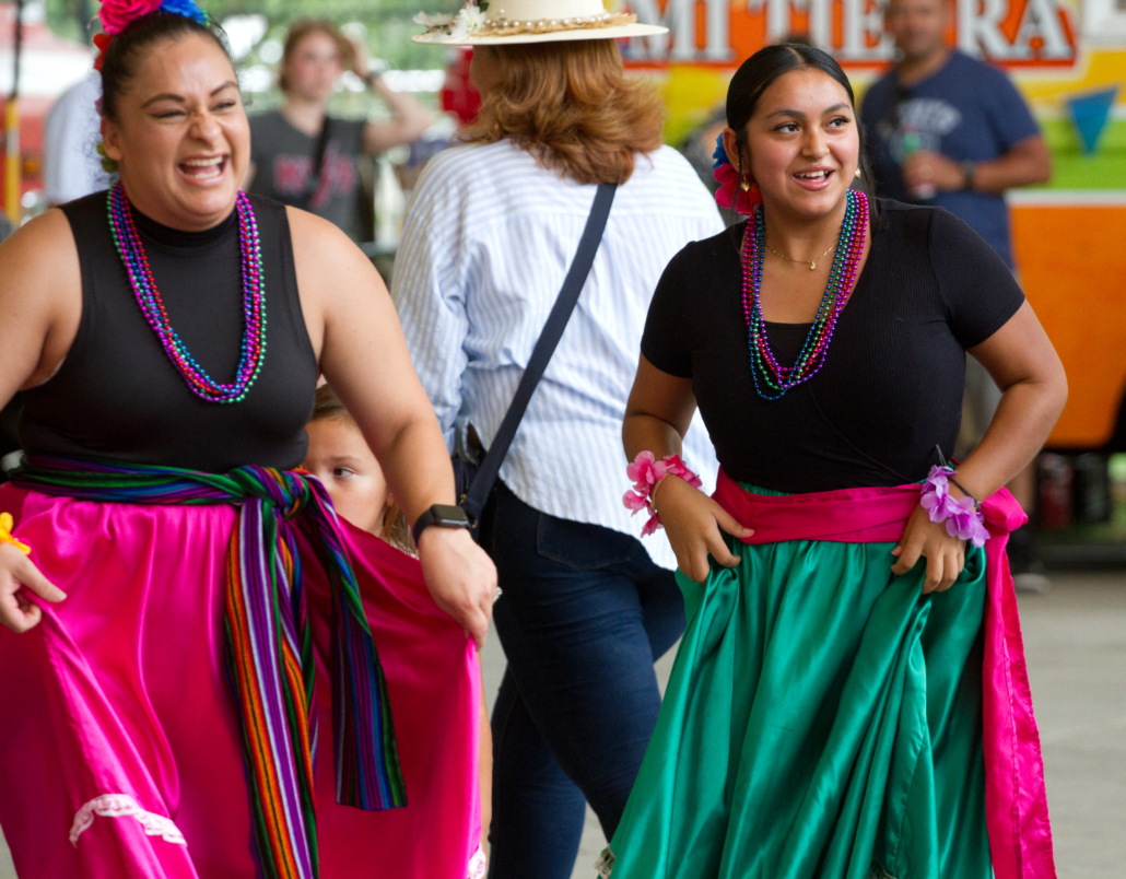 Folklor de Mi Tierra at Fiesta Fort Wayne.